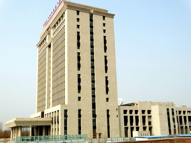 內(nèi)蒙古自治區(qū)與呼和浩特市兩級(jí)政務(wù)中心大樓,該項(xiàng)目外墻裝飾及方園柱均采用我公司沙漠棕麻荔枝面產(chǎn)品。3